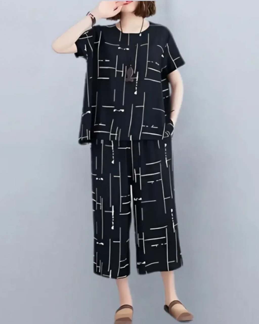 Black Printed Capri Night Suit – Soft Cotton Sleepwear