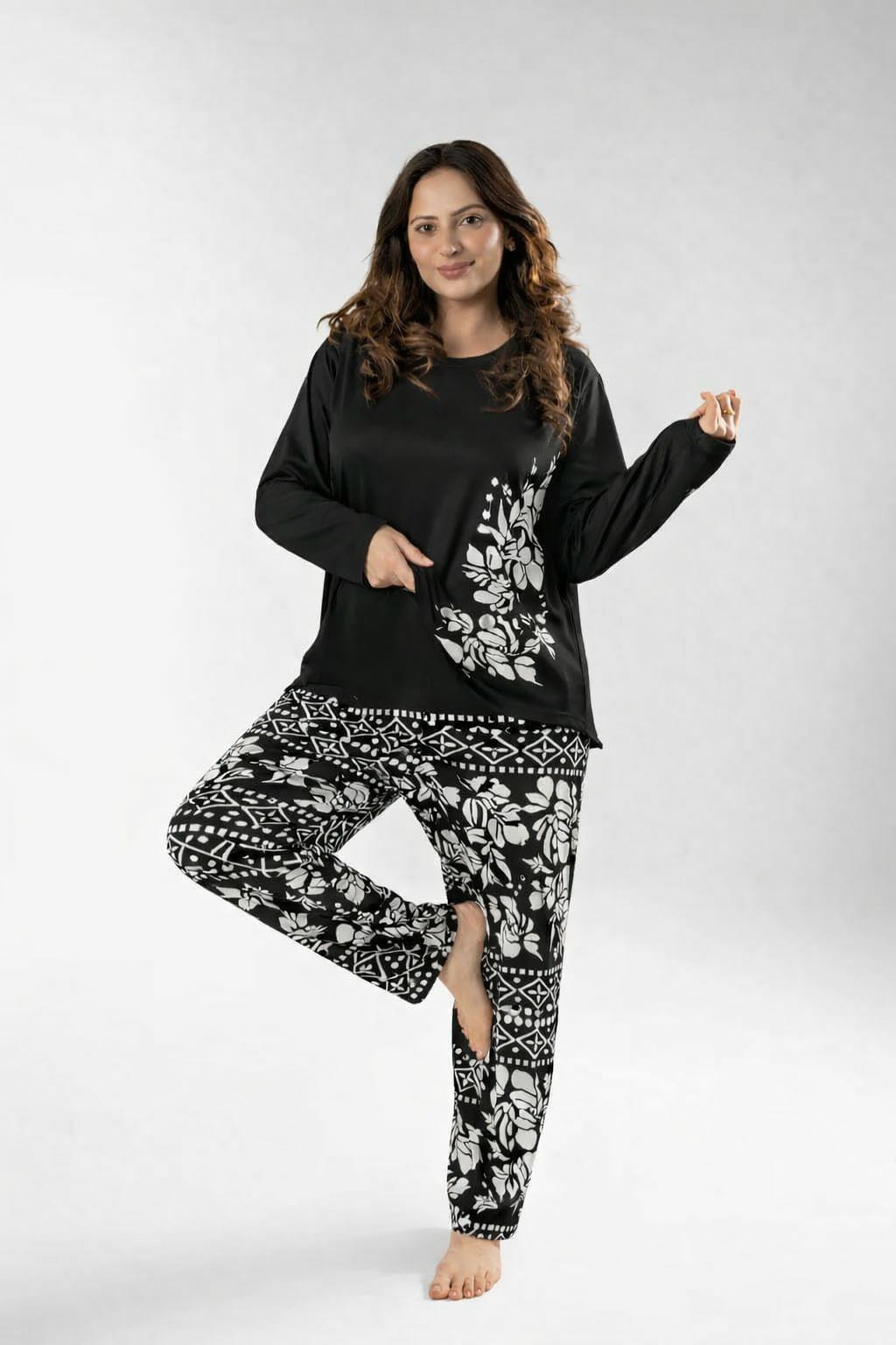 Black Leaves Printed Night Suit for Women – Soft Cotton Comfortable Sleepwear