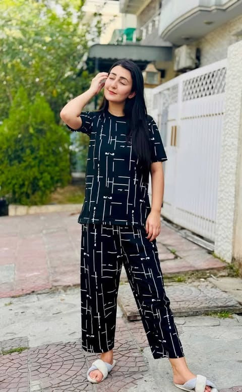 Black Printed Capri Night Suit – Soft Cotton Sleepwear