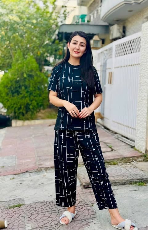 Black Printed Capri Night Suit – Soft Cotton Sleepwear