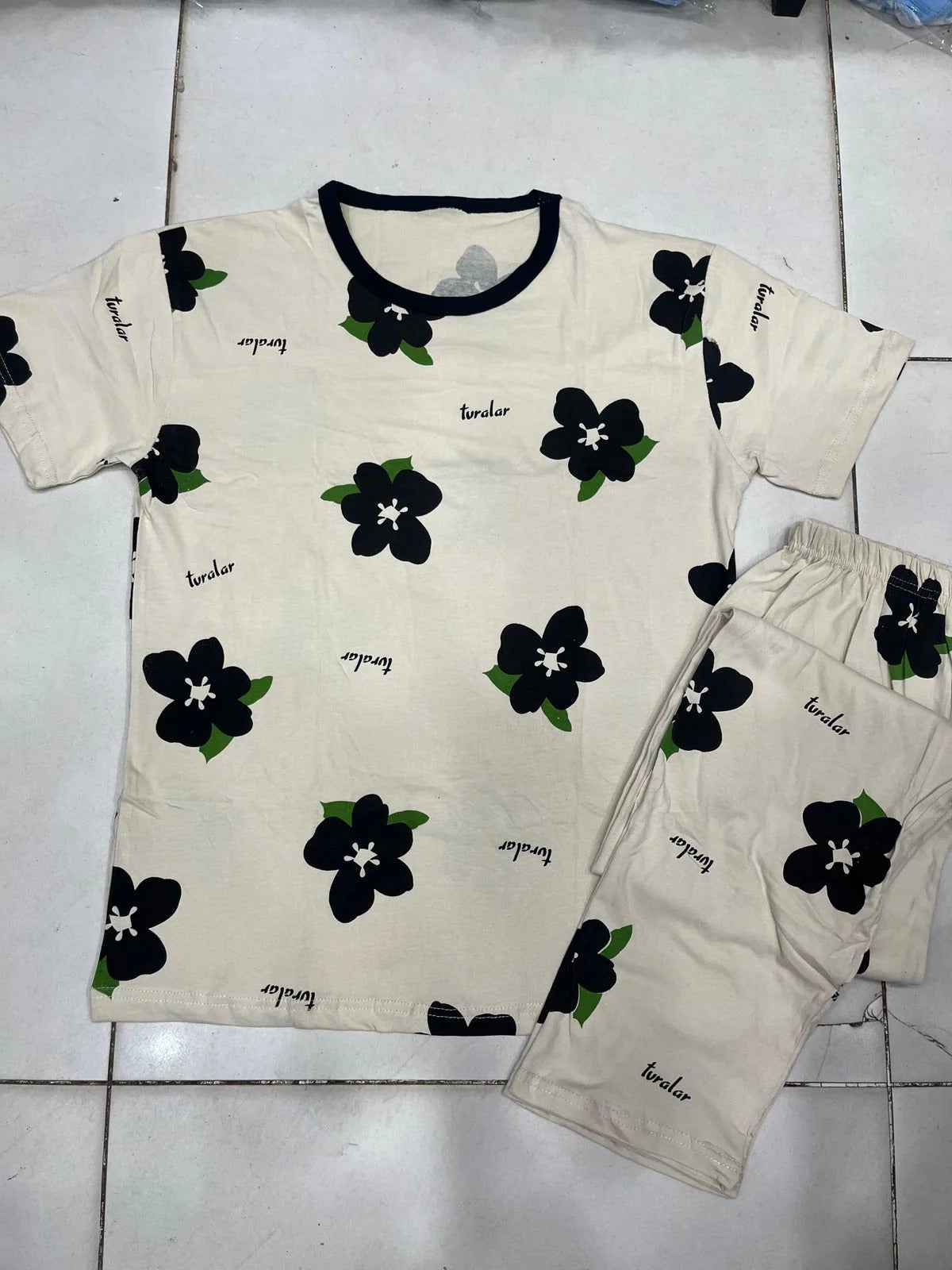 Big Flowers Printed Night Suit for Women – Soft & Comfortable Sleepwear Set