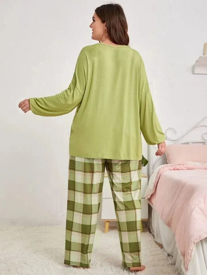 Eternal Love Full-Sleeves Printed Night Suit for Women – Soft & Comfortable Sleepwear